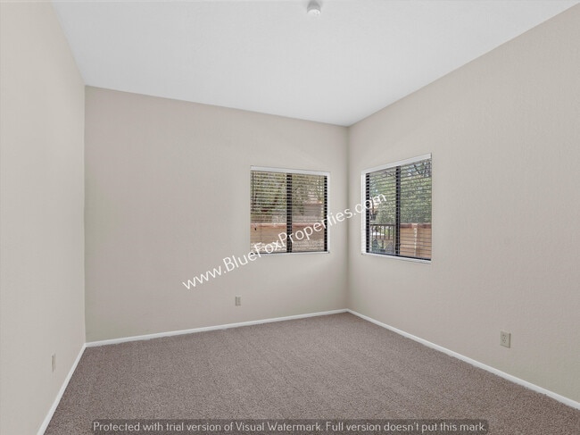 Building Photo - 811 Camino Corrida