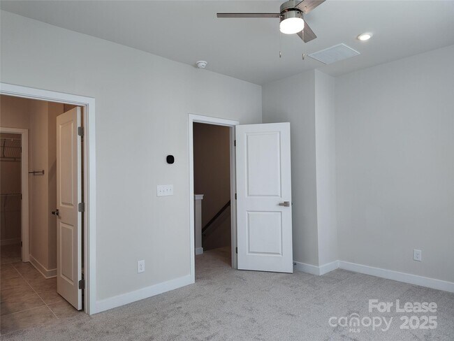 Building Photo - 6025 Fonsac Ln