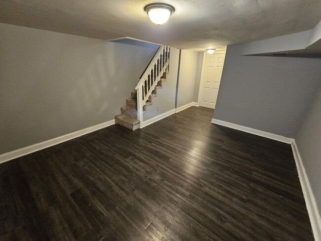 Building Photo - 2 Bedroom/ 1.5 Baths in Bel Air Edison