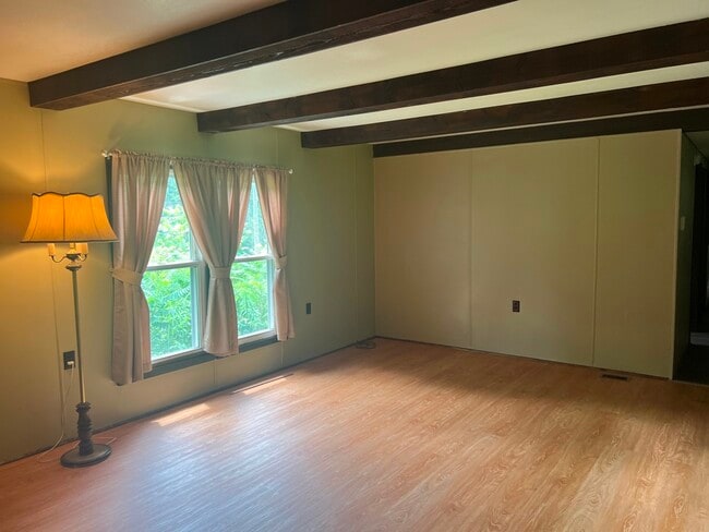 Building Photo - 8297 PA-120