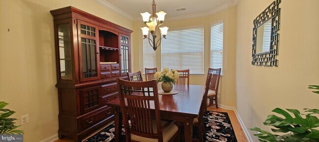 Building Photo - 10425 Starlight Pl