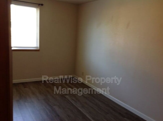 Building Photo - 1339 SW 16th St
