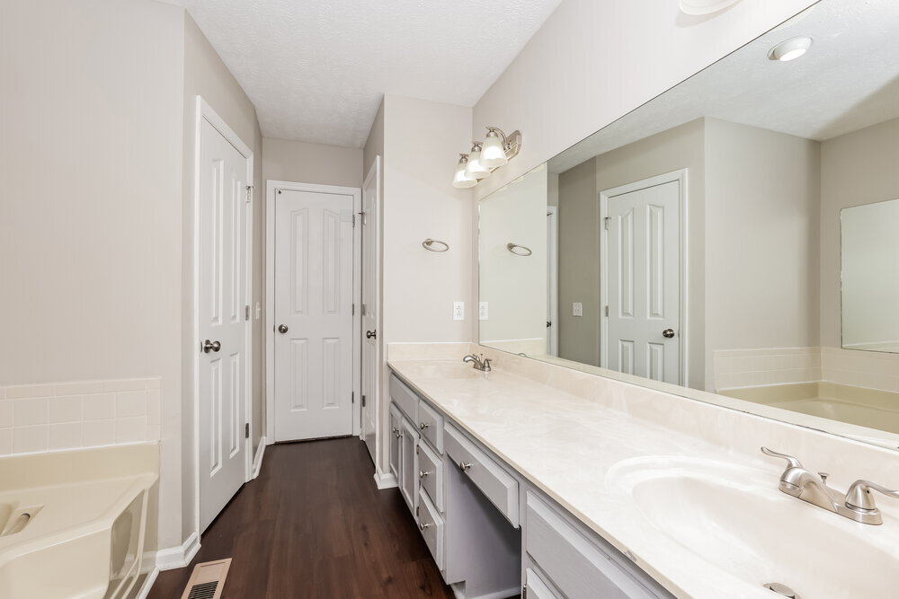 Building Photo - 411 St Francis Ave