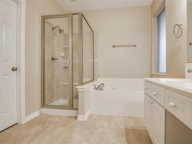 Building Photo - 2908 Pioneer Park Dr