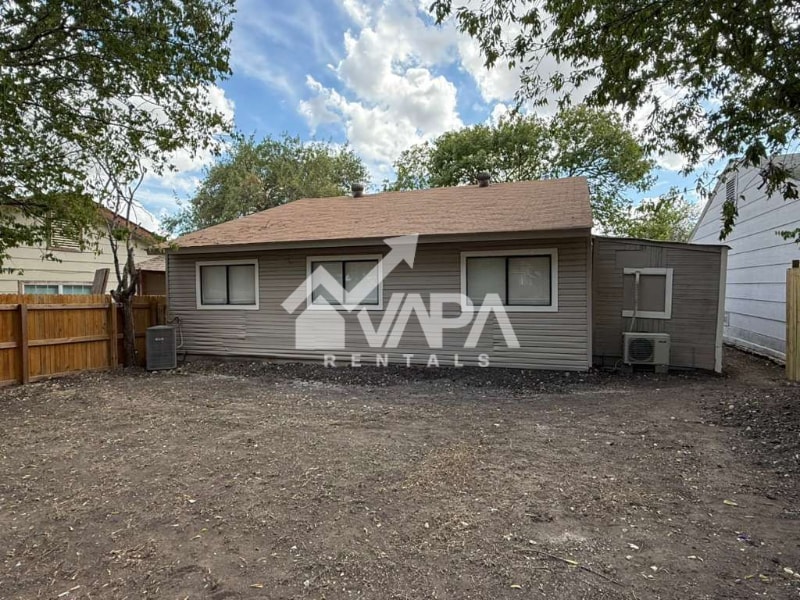 Building Photo - 5929 Mission Sunrise