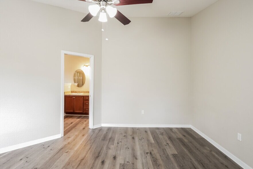 Building Photo - 2607 Drovers Ct