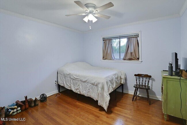 Building Photo - 1315 Kimwood Dr