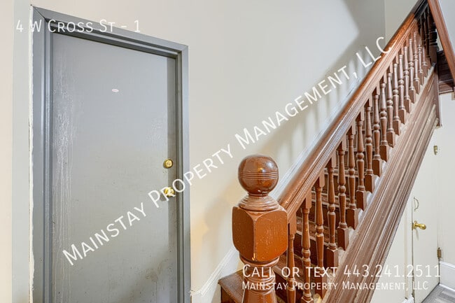 Building Photo - 4 W Cross St