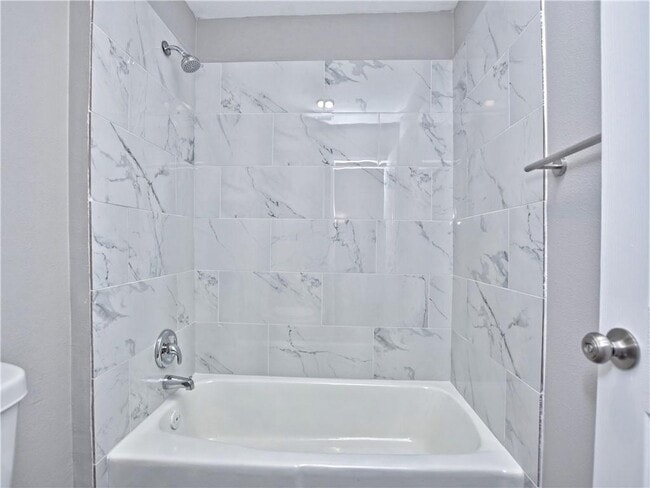 Building Photo - 5205 Thunderbird St