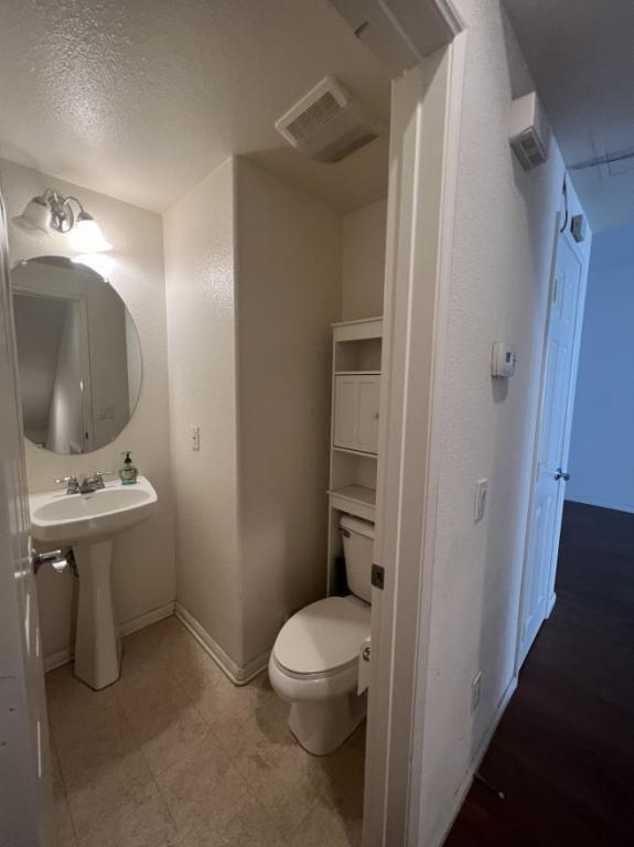 Building Photo - 345 Tesoro Gln