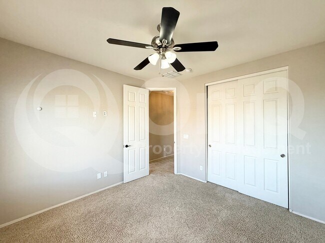 Building Photo - 12908 W Sierra Vista Dr