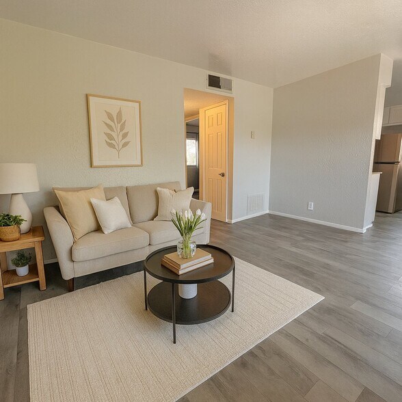 Building Photo - 405 Dorado Ct SE