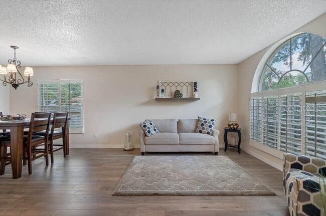 Building Photo - 2301 Millcreek Ct