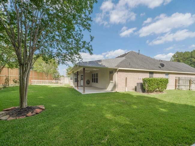 Building Photo - 15310 Cypressedge Ct