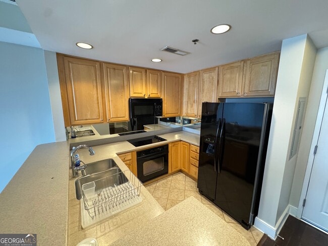 Building Photo - 285 Centennial Olympic Park Dr NW