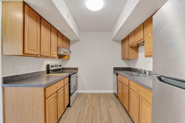 Building Photo - Updated 3BR Home in Virginia Beach with Modern Finishes & Prime Location