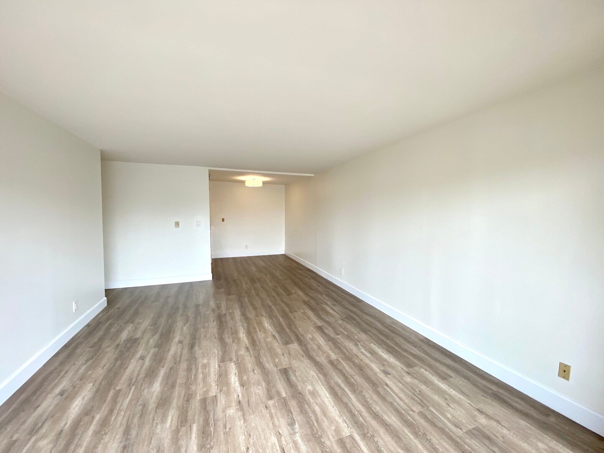 Building Photo - 1803 E Ocean Blvd