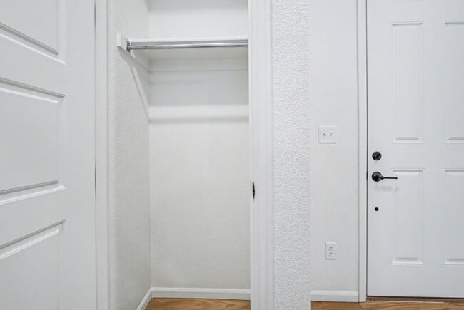 Building Photo - 16417 E 111th Pl