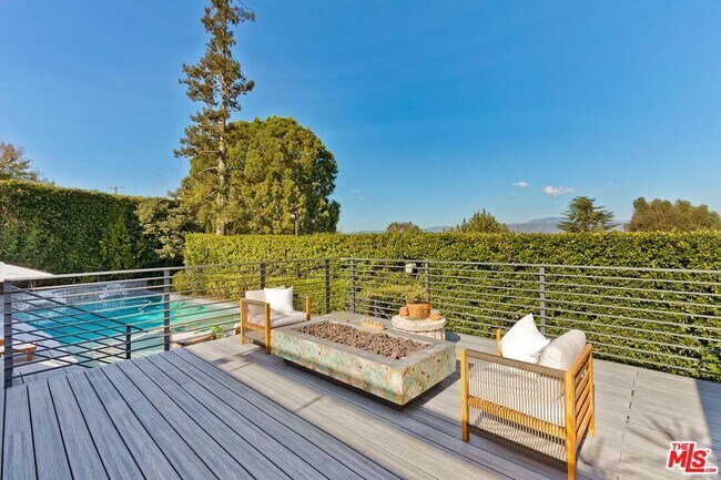 Building Photo - 2841 Montcalm Ave