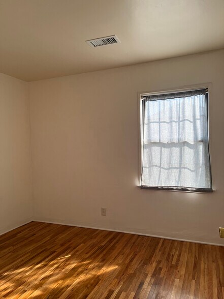 Building Photo - 330 S Virginia Ave