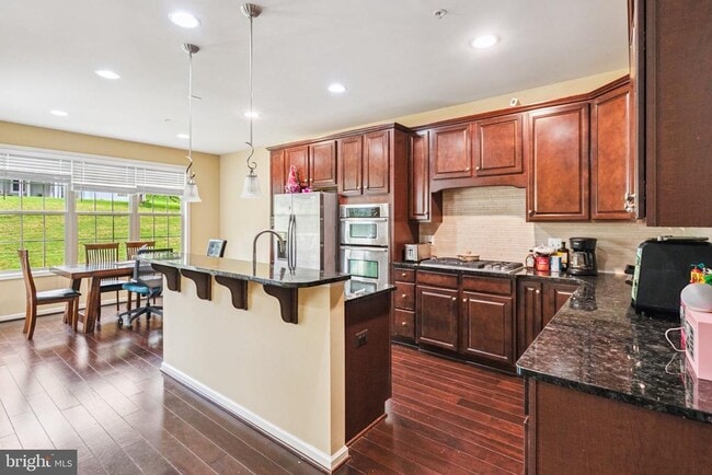 Building Photo - 1525 Rabbit Hollow Pl