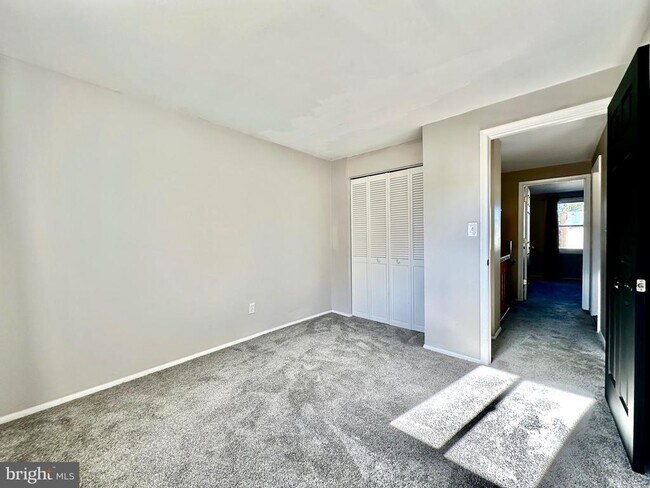 Building Photo - 1351 St Francis Rd