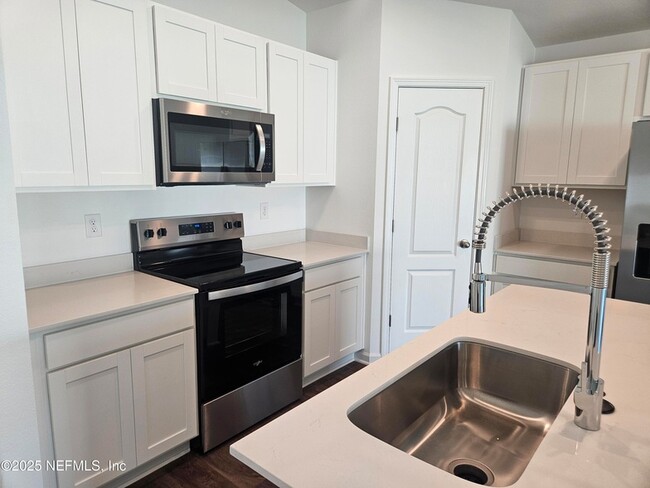 Building Photo - 59 Wellhaven Ln