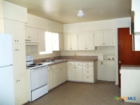 Building Photo - 303 Margaret Lee St