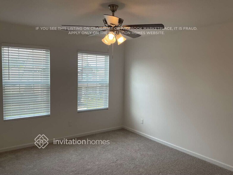 Building Photo - 3800 Lantern Ln