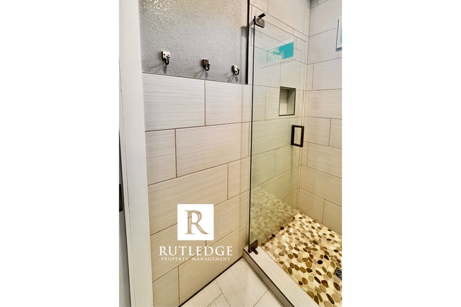 Building Photo - Modern Living / Single Furnished Studio / ...