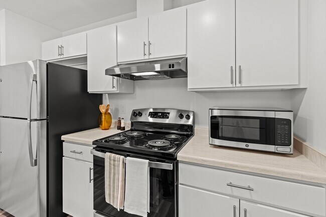 Building Photo - Berkshire Ashwaubenon