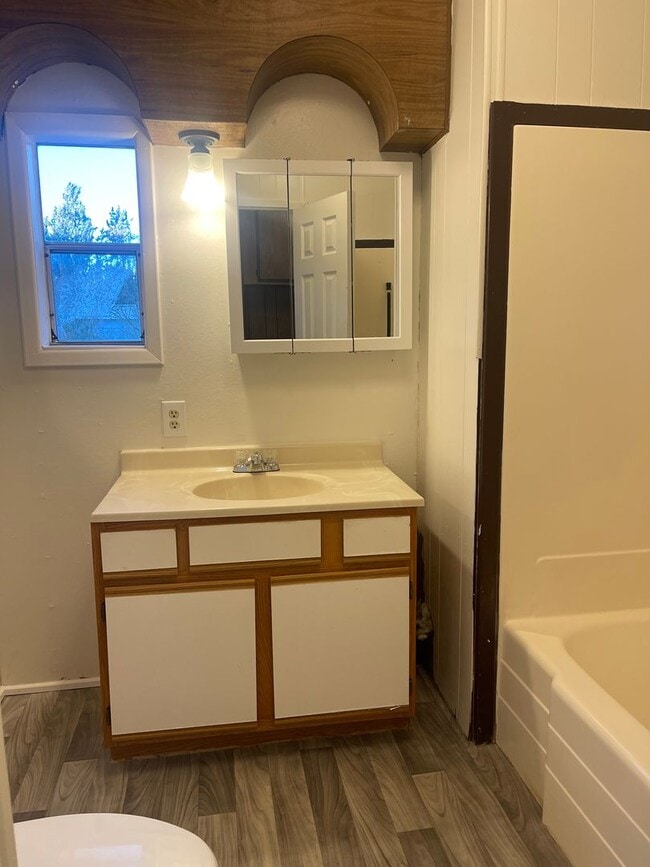 Building Photo - Reduced!! 3 Bedroom 2 Bath Single Wide Mobile in Lake Montezuma Contact Property Pros Property Ma...