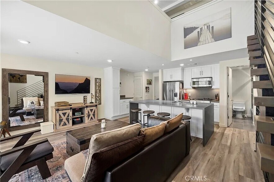 Building Photo - 2745 Laguna Canyon Rd