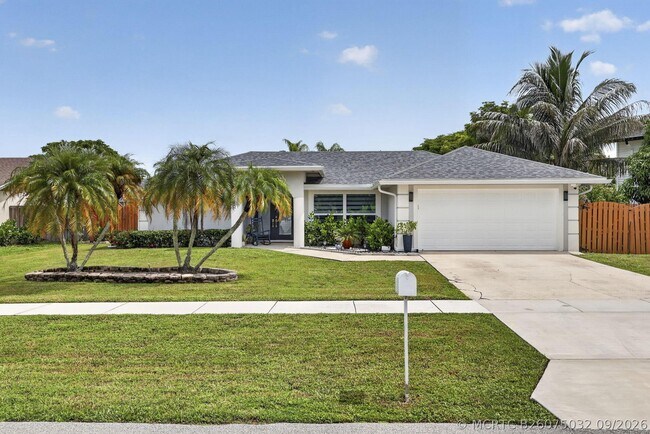 Building Photo - 1390 Pine Valley Dr