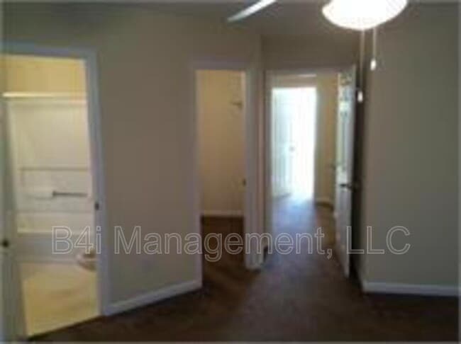 Building Photo - 2423 Brianna Dr