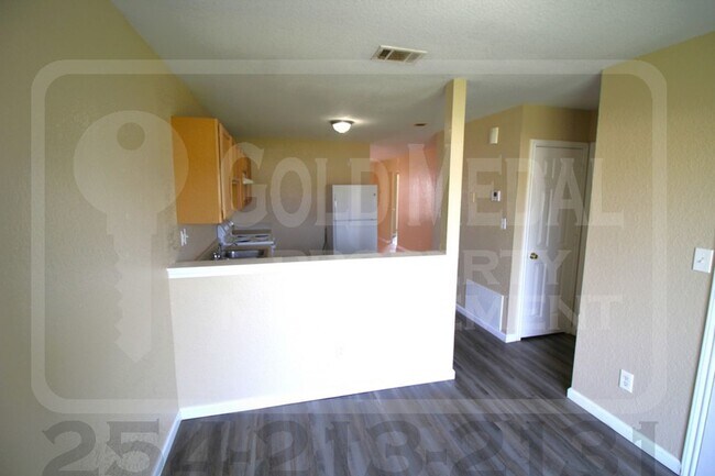 Building Photo - 3410 Cantabrian Dr