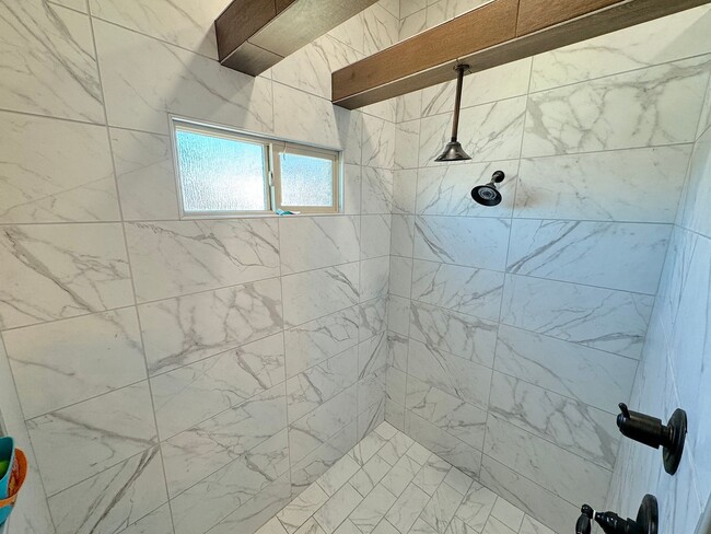 Building Photo - 14701 Tierra Mirage Ave