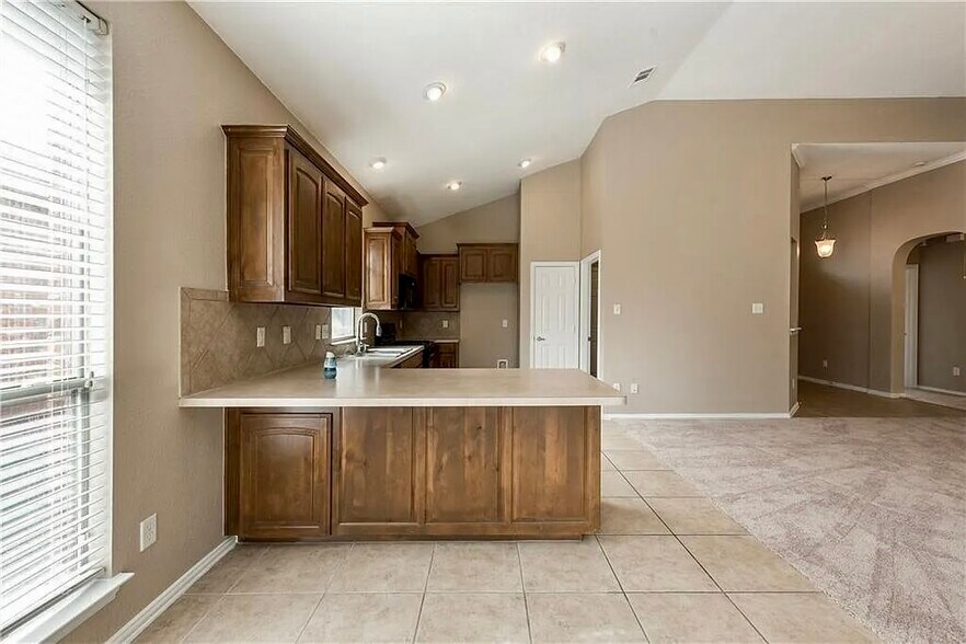 Barstool area - 2716 Twinflower Dr