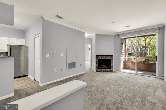 Building Photo - 12909 Alton Square