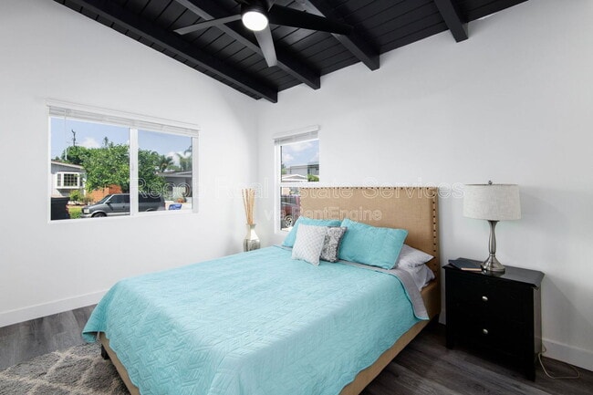 Building Photo - 8331 Neva Ave