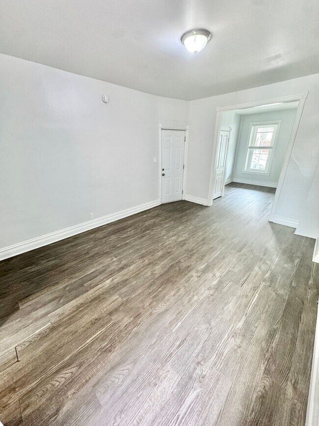 Building Photo - 1410 W Turner St