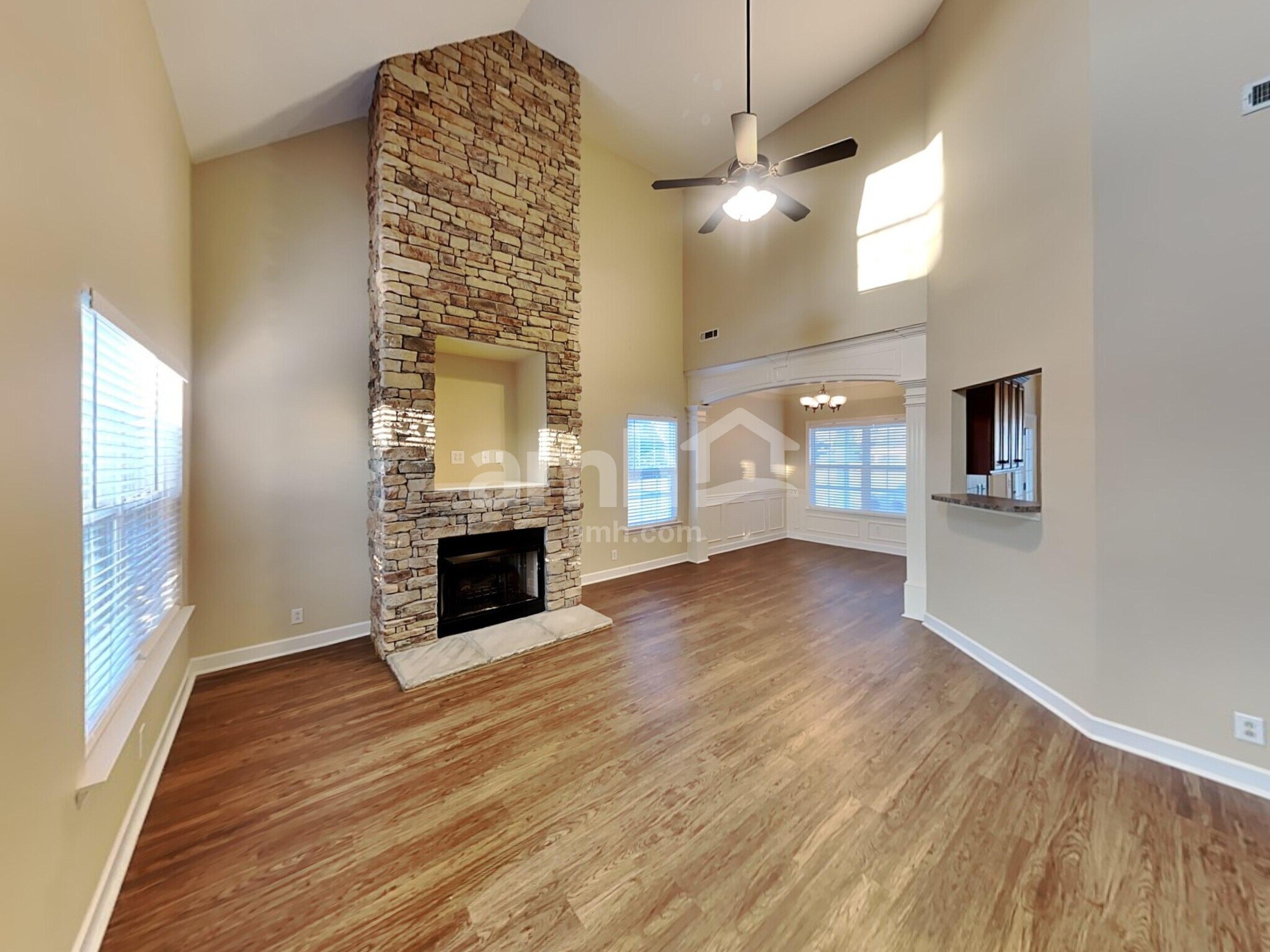 Building Photo - 3023 Holderwood Dr