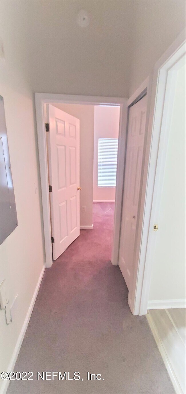 Building Photo - 6094 Maggies Cir