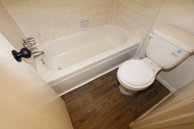 Building Photo - 20014 Chipplegate Ln