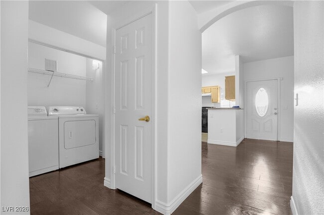 Building Photo - 1300 S Arlington St