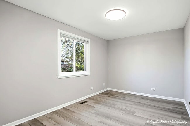 Building Photo - 1303 Forestdale Ct