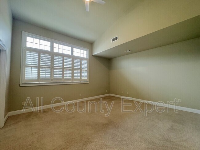 Building Photo - 1258 DeKalb Ave NE