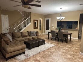 Building Photo - 1543 Fairview Cir