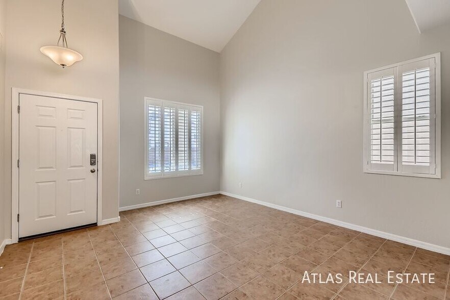 Building Photo - 17456 W Mauna Loa Ln