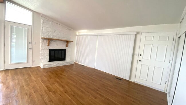 Building Photo - COMINF SOON. 11/14.  Beautiful 3 Bedroom, ...